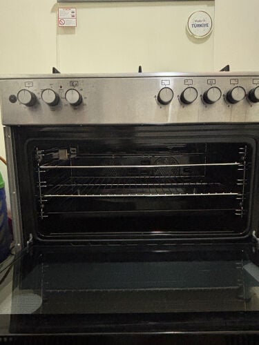 Cooking oven