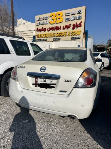 Nissan Altima all parts available 