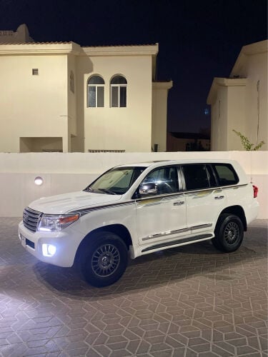 Land Cruiser gxr v8