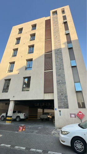 عمارة اول ساكن للايجار بام غويلنا
