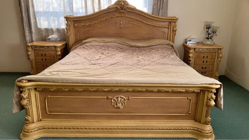 سرير مزدوج