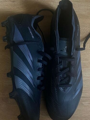 Addidas Predator football boots
