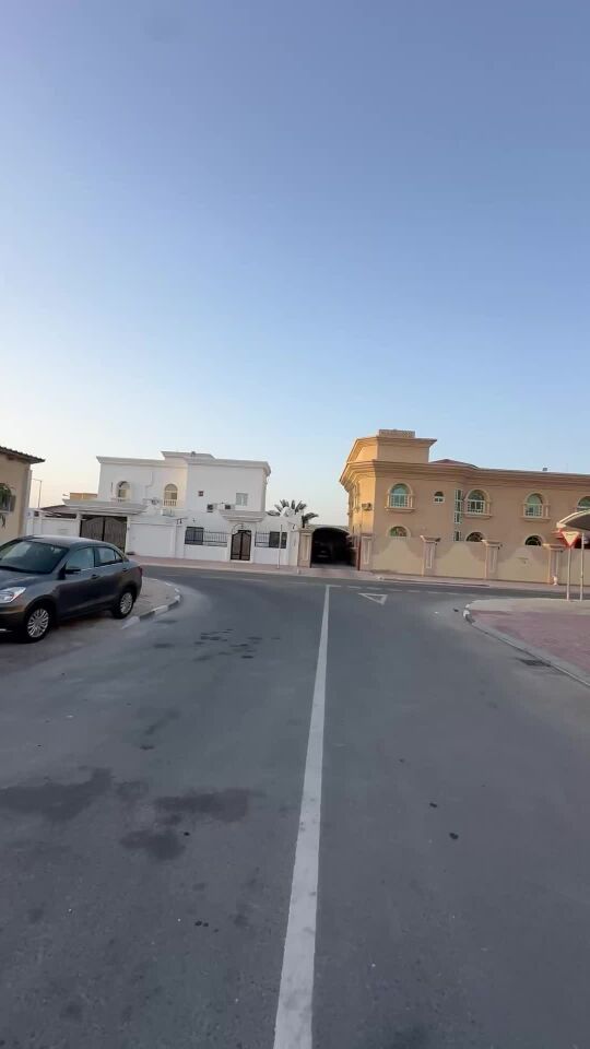 للايجار فيلا في الوكرة