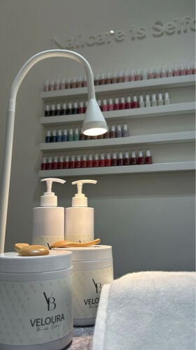 hiring nail technician 