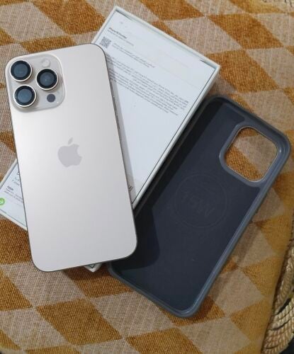 iphone 16 pro max  still warranty