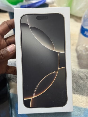 ايفون 16 برو ماكس 