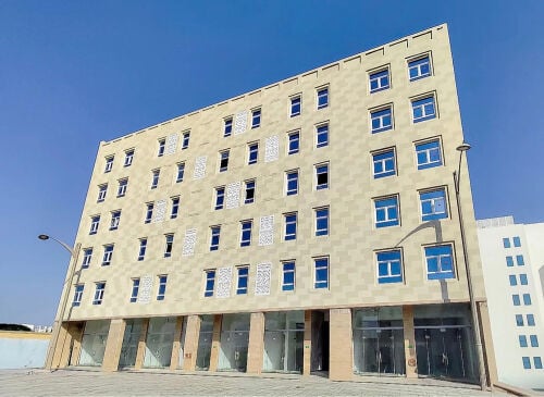 للبيع عمارة تجاري سكني جديدة