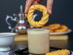 Biscuit shaping