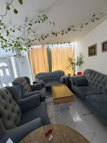 جلسة اثنين كنب واثنين كرسي