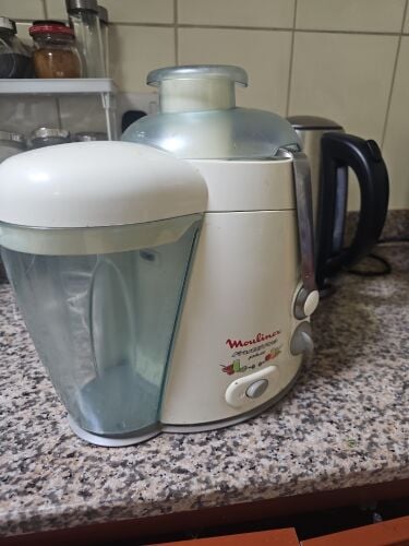 moulinex fruits  snd carot juicer