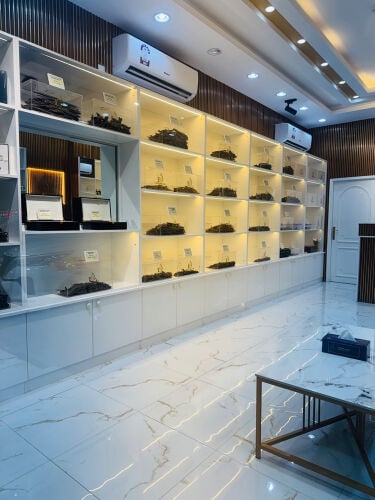 مبيعات العود و العطور 