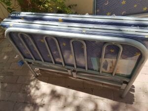 2 Metal beds in very good condition