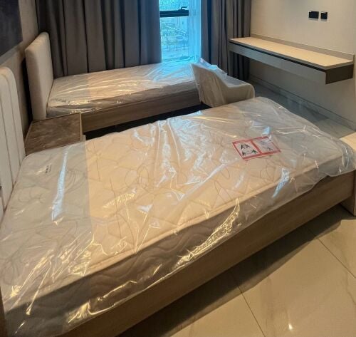 2 beds and matresses