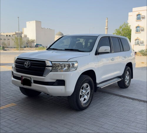 Land Cruiser 2020 low mileage