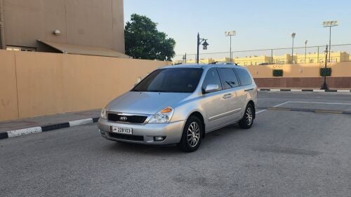 2013 Kia Carnival V6 full option