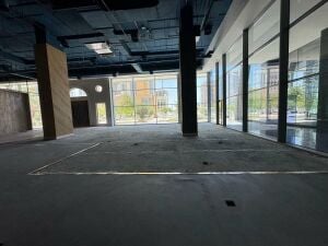 Shop / Showroom for Rent  Marina Lu
