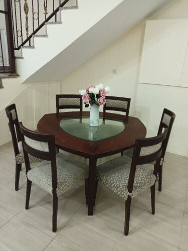 Dining table with 6 chair