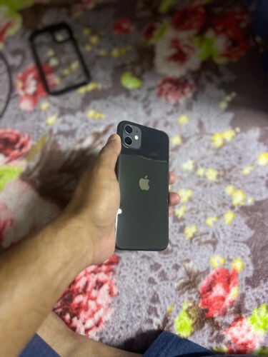 i phone 11. 128GB For selling 