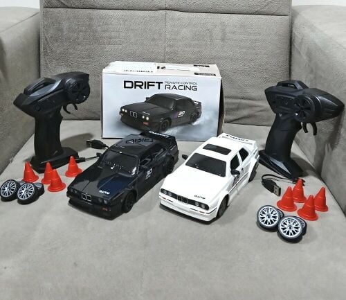 NEW 4WD RC DRIFT CAR High-Speed.