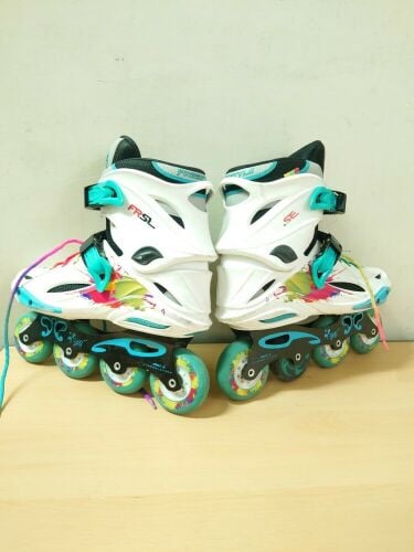 skates 42 blade Fr skating shoes