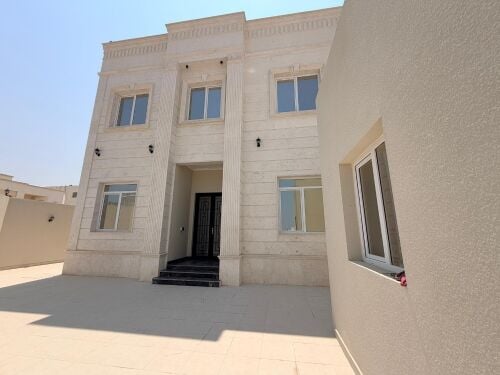 Brand-new & luxury villa for sale