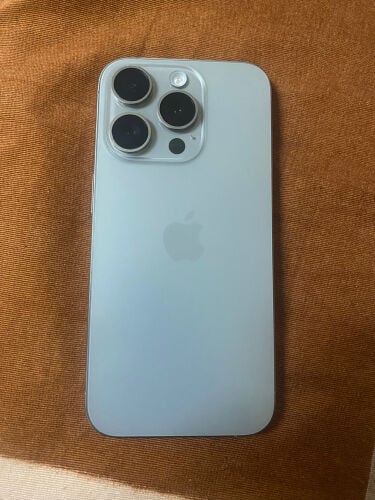 I Phone 15 Pro 1 TB 