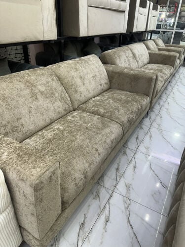 FOR SALE READYMADE SOFA 