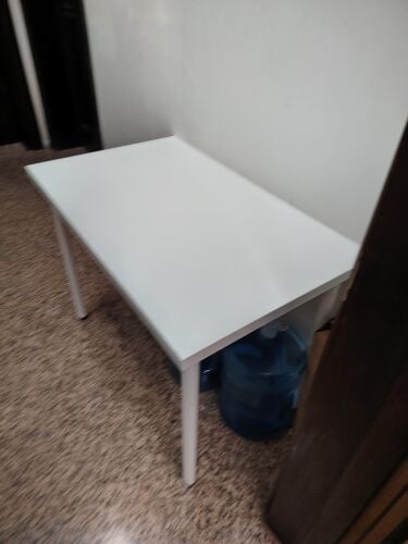 طاولة مكنب