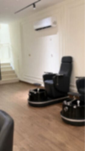 hiring salon reception & operations