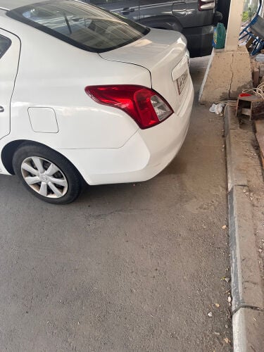 سيارة جيدة 