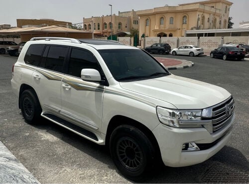 Land Cruiser VXR