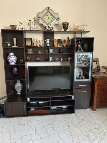 خزانة للتلفيزيون