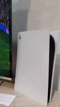سوني ٥ مهكره 