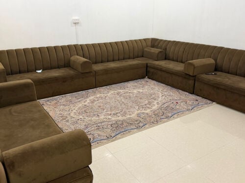 طقم مجلس نظيف 