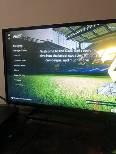 ps4 pro 1 TB in very good condition