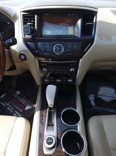 Nissan pathfinder 2014 @ 30,000