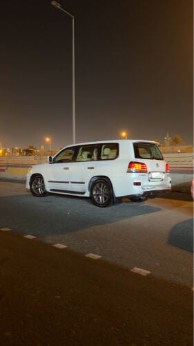 لكزس ممشى ١٧٦