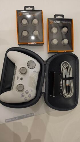 SCUF Envision Pro White