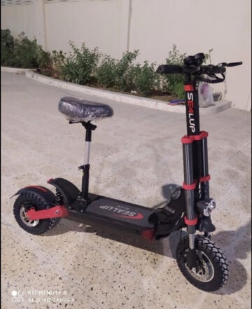سكوتر كهربائي