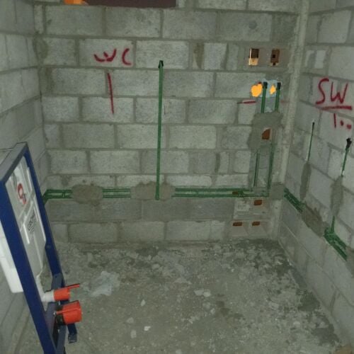 تأسيس وتشطيب سباكه وبلاط