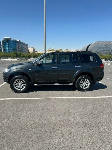 2009 Mitsubishi Pajero Sport