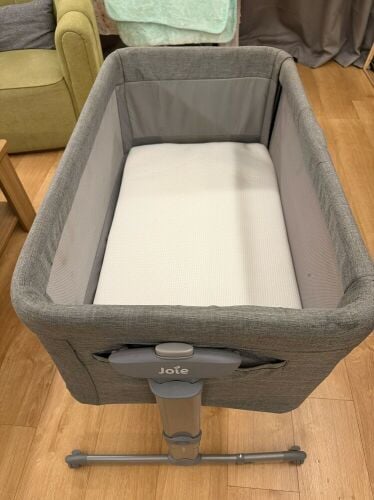 baby bed joie.