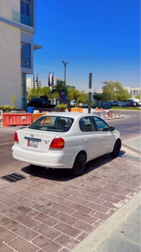 بيع سيارة تويوتا إيكو