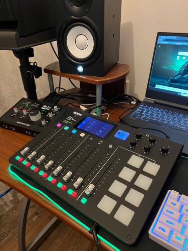 RODE Caster Pro II Like New