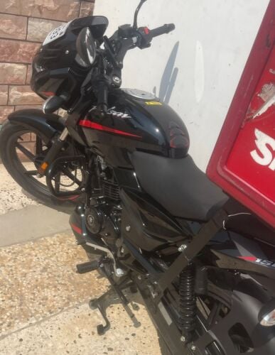 Bajaj pulsar 150 for rent