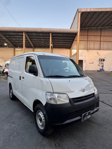 2023 lite ace low KM FOR SALE