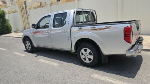 NISSAN NAVARA