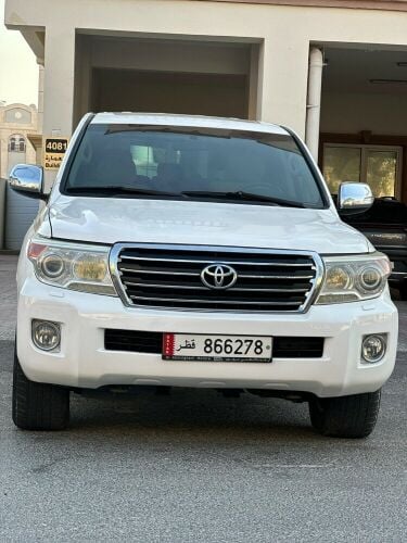 Toyota Land cruiser GXR v8