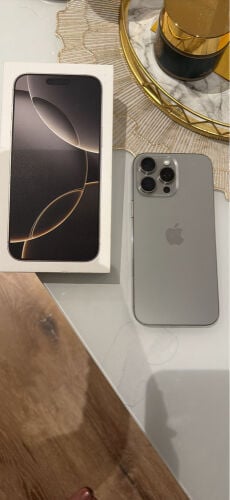 iPhone 16 pro max 