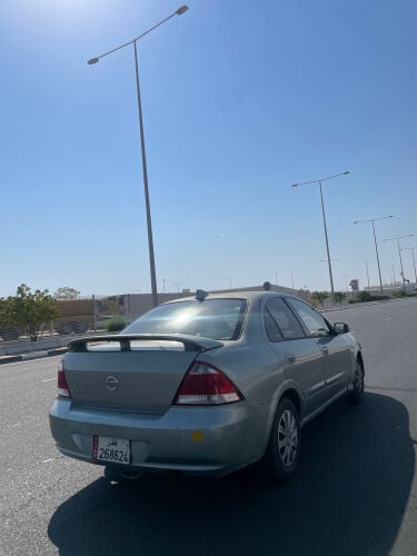 Nissan Sunny 
